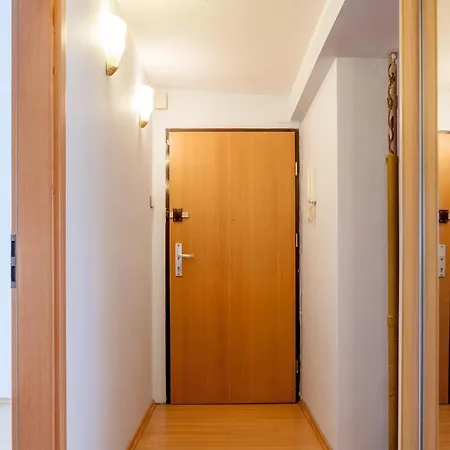 Klimatyczne Mieszkanie 3-pok. 200m Od Dworca Glownego Pkp * Vratislav