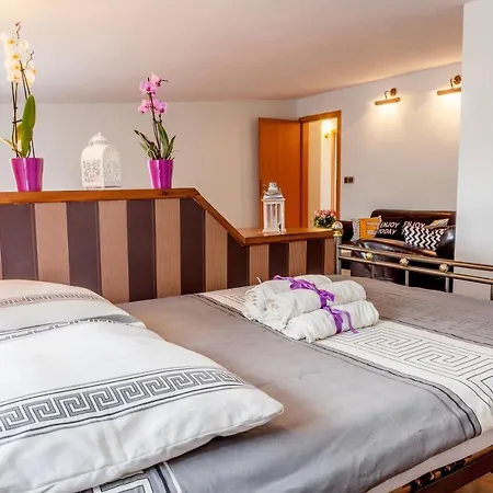 Apartament Klimatyczne Mieszkanie 3-pok. 200m Od Dworca Głównego Pkp *