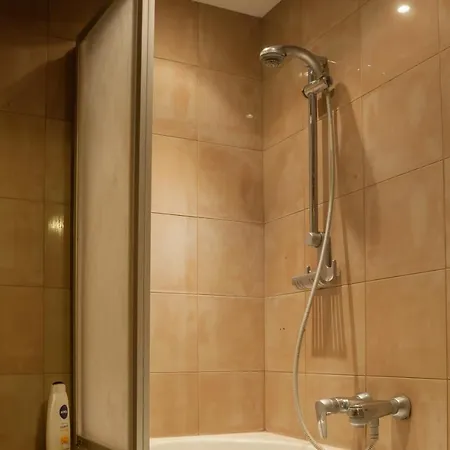 Klimatyczne Mieszkanie 3-pok. 200m Od Dworca Glownego Pkp Apartmán Vratislav