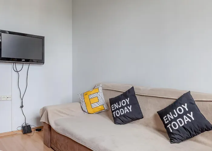 Apartment Klimatyczne Mieszkanie 3-pok. 200m Od Dworca Glownego Pkp